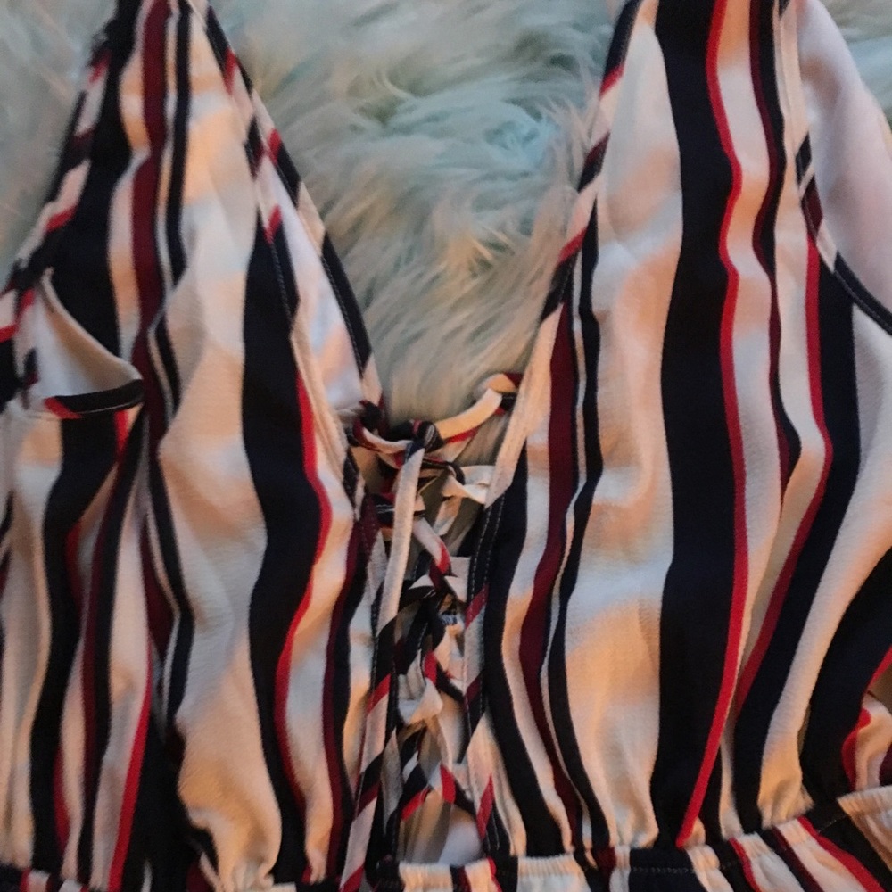 Romper - Picture 2 of 4